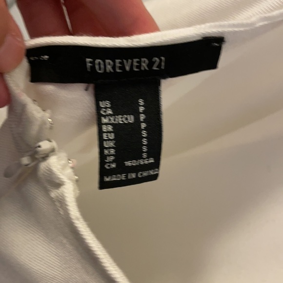 *NWOT* White Long Jumpsuit - Picture 4 of 5